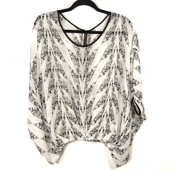 Bisou Bisou Tops - Bisou Bisou Woman's chic blouse M